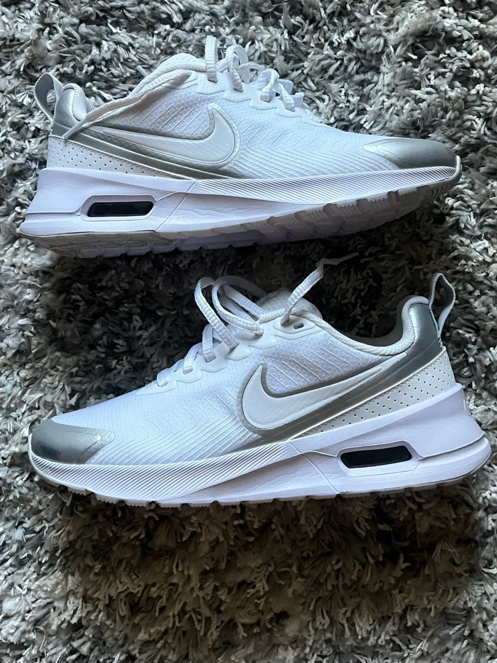 NWOT Nike Air Max